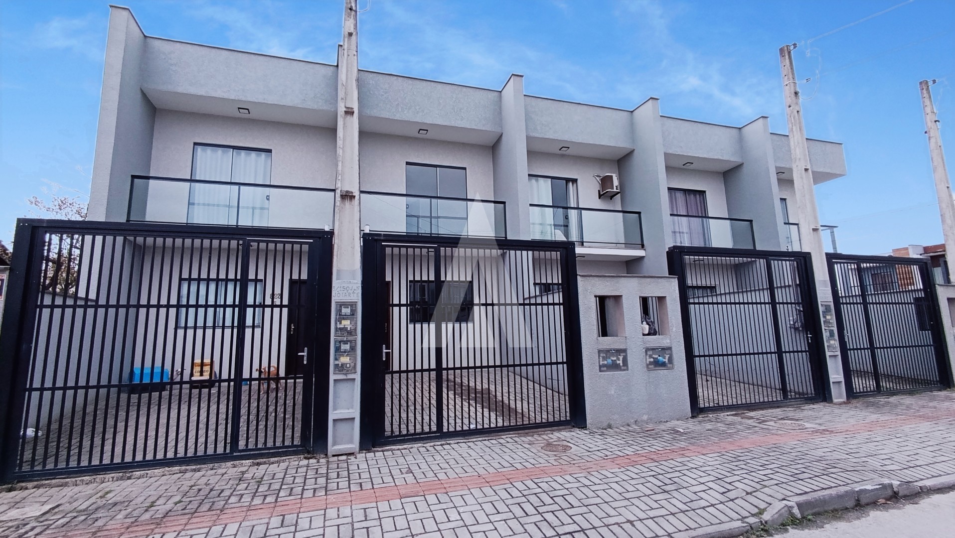 Geminado no Vila Nova com 2 quartos sendo 1 deles com sacada e 1 vaga de garagem. - foto 1