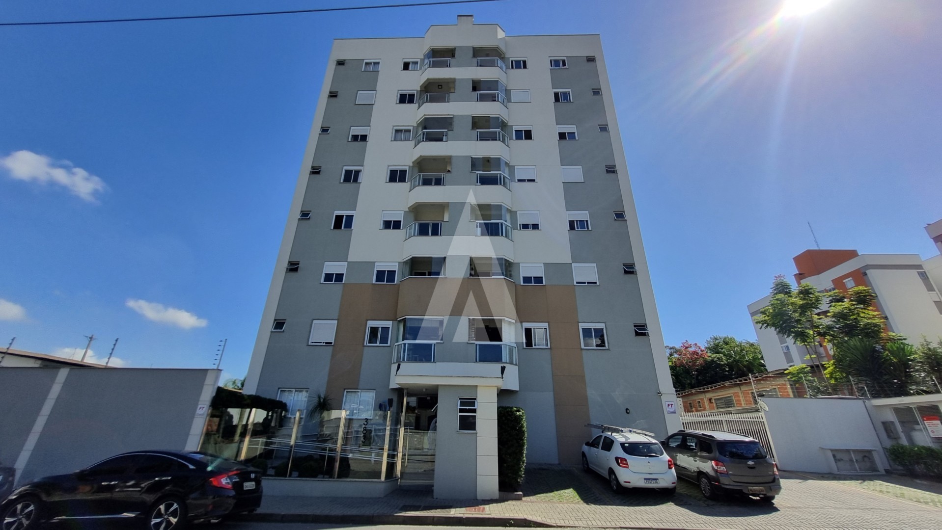 Apartamento com 03 quartos, sendo 01 suíte no bairro Santo Antonio. - foto 1