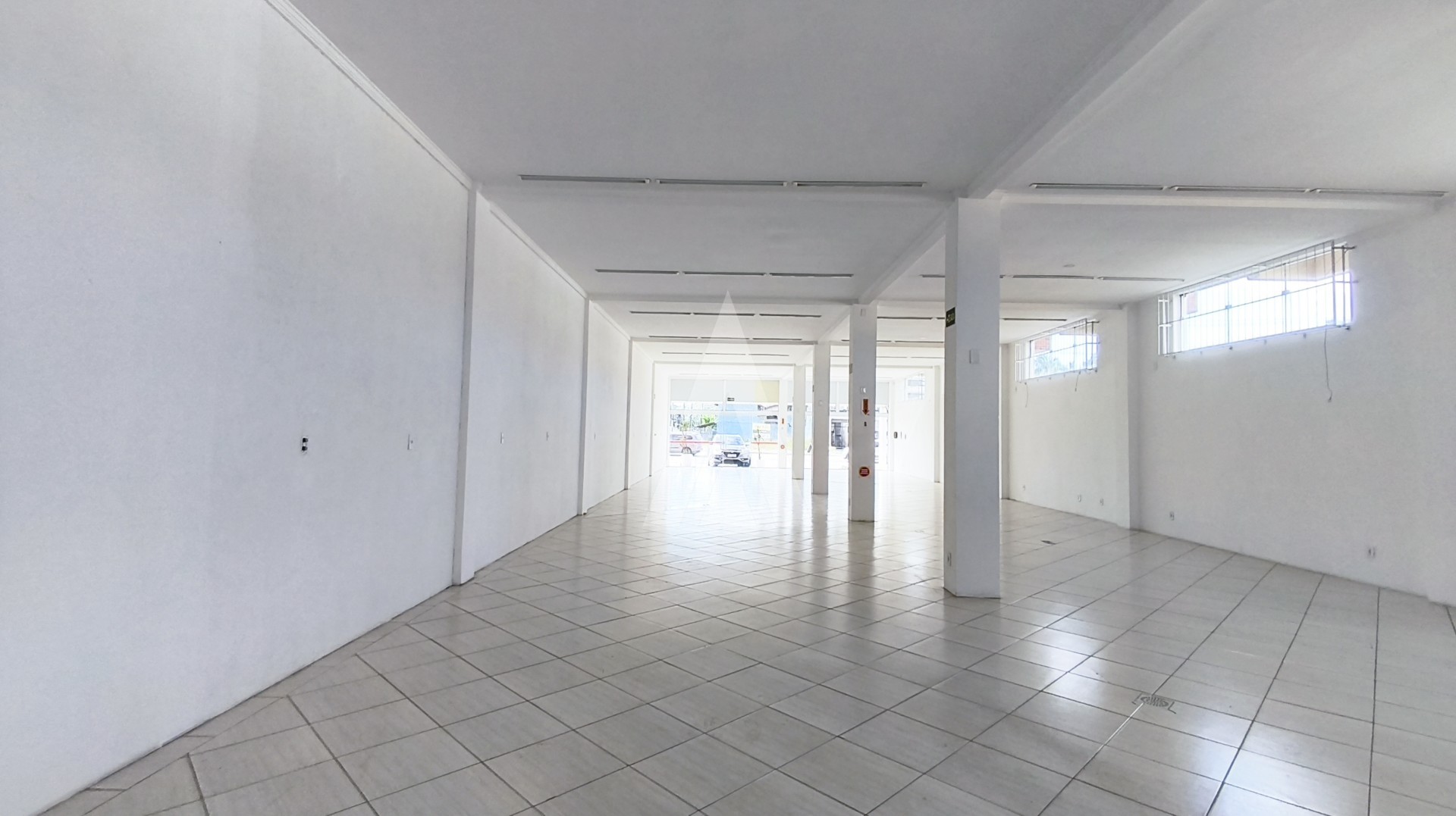 Sala comercial com 280 m, vitrine ampla e 3 vagas no Vila Nova — foto 5