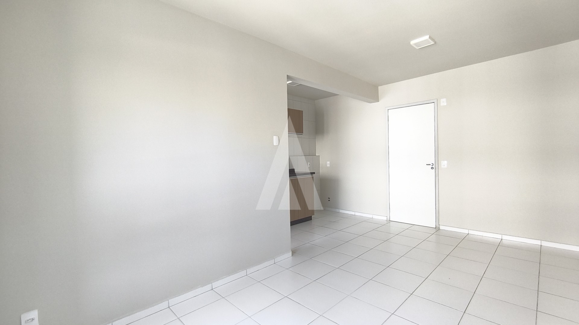 Apartamento com 2 quartos, no bairro Vila Nova. — foto 3