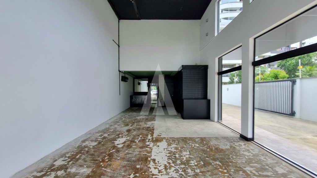 Loja no Glória com 02 salas sendo uma térrea e uma superior, 02 lavabos e 110m — foto 5