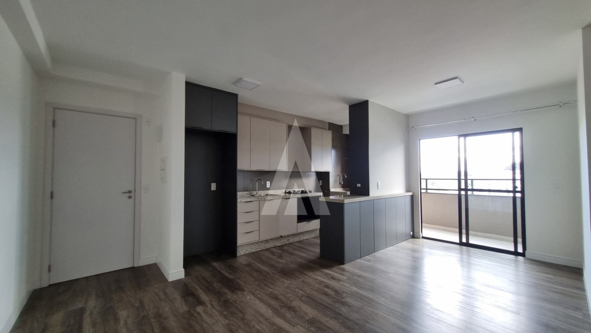 Apartamento com 3 quartos sendo uma suíte, no bairro Anita Garibaldi. — foto 4