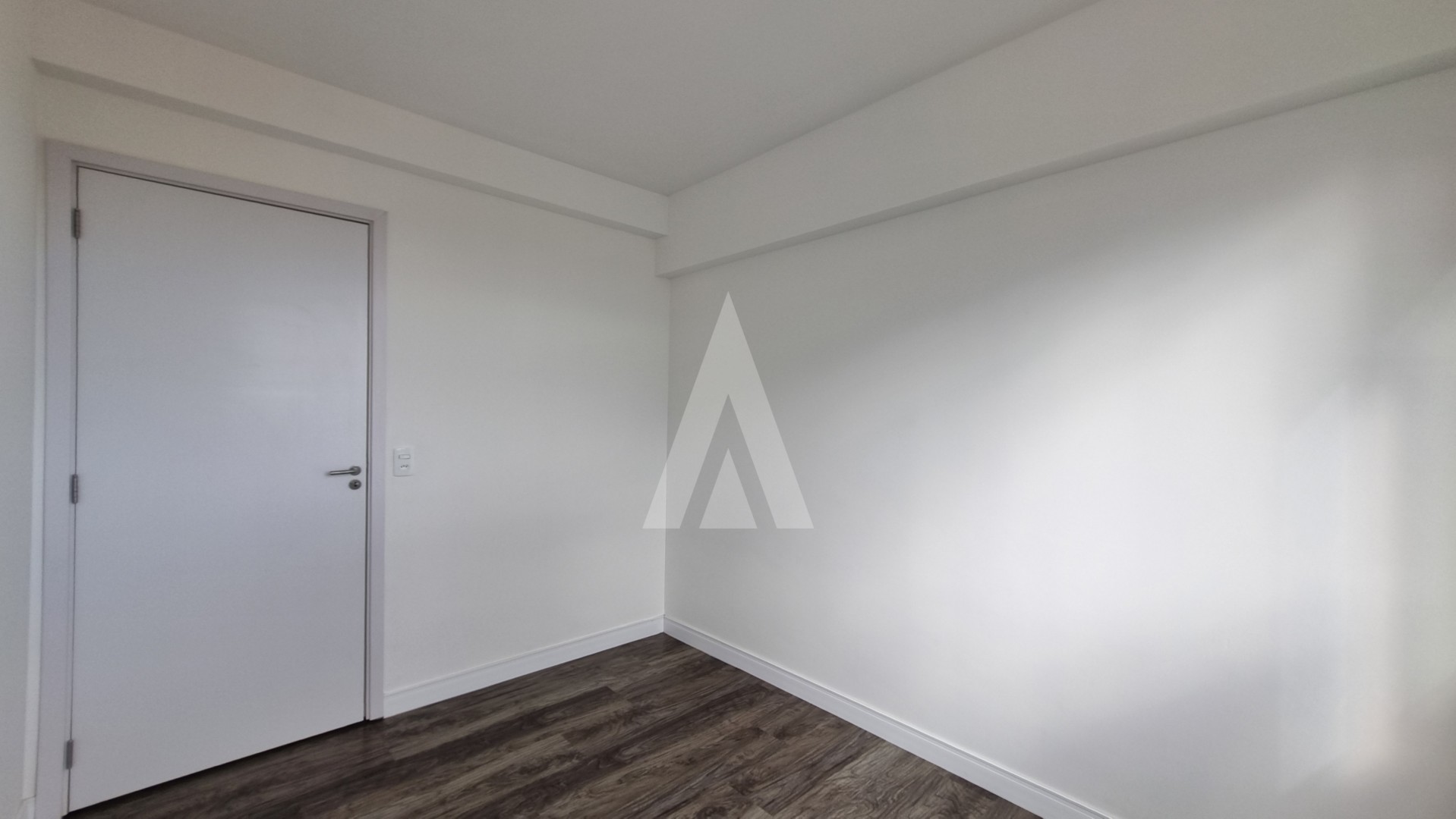 Apartamento com 3 quartos sendo uma suíte, no bairro Anita Garibaldi. — foto 7