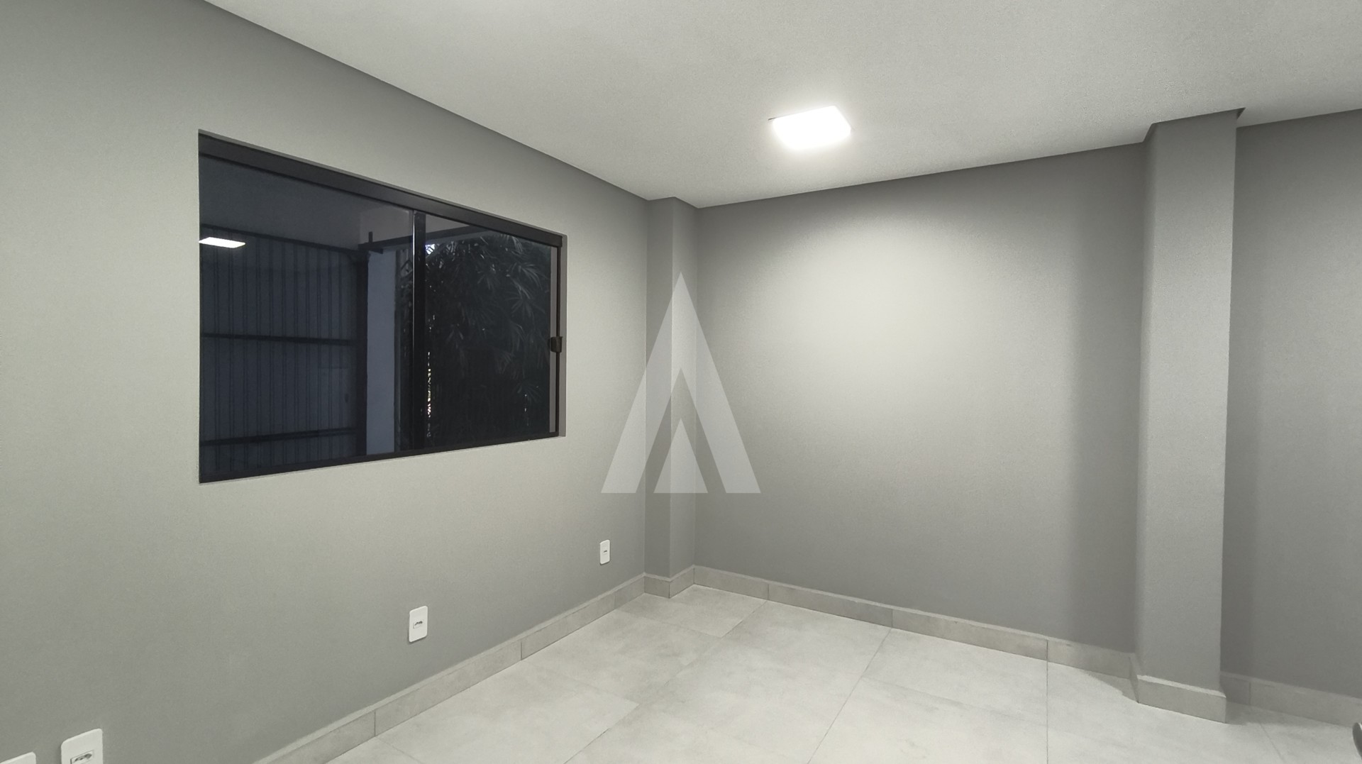 Sala comercial com 4 salas internas, na região central — foto 4