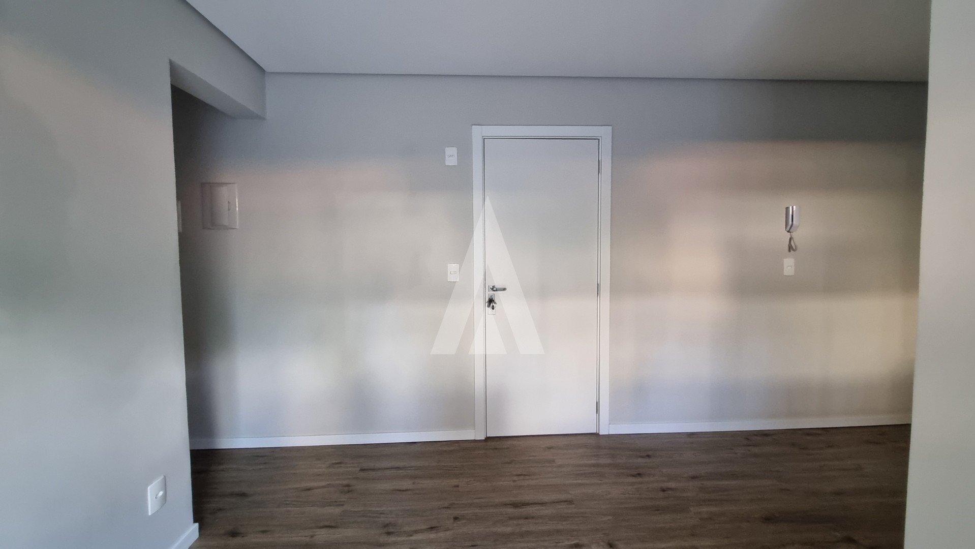 Apartamento com 02 quartos, sendo 01 suíte no bairro Costa e Silva . — foto 4