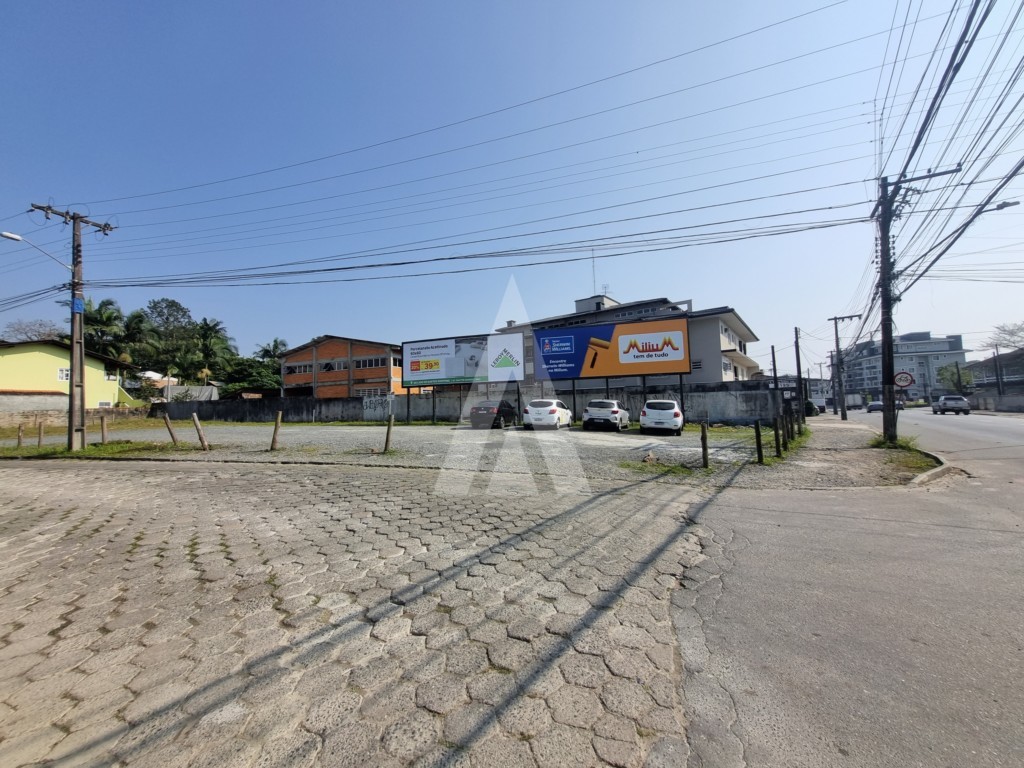 Terreno para alugar por R$ 4800.00, 600.00 m2 - BOM RETIRO - JOINVILLE/SC - foto 1