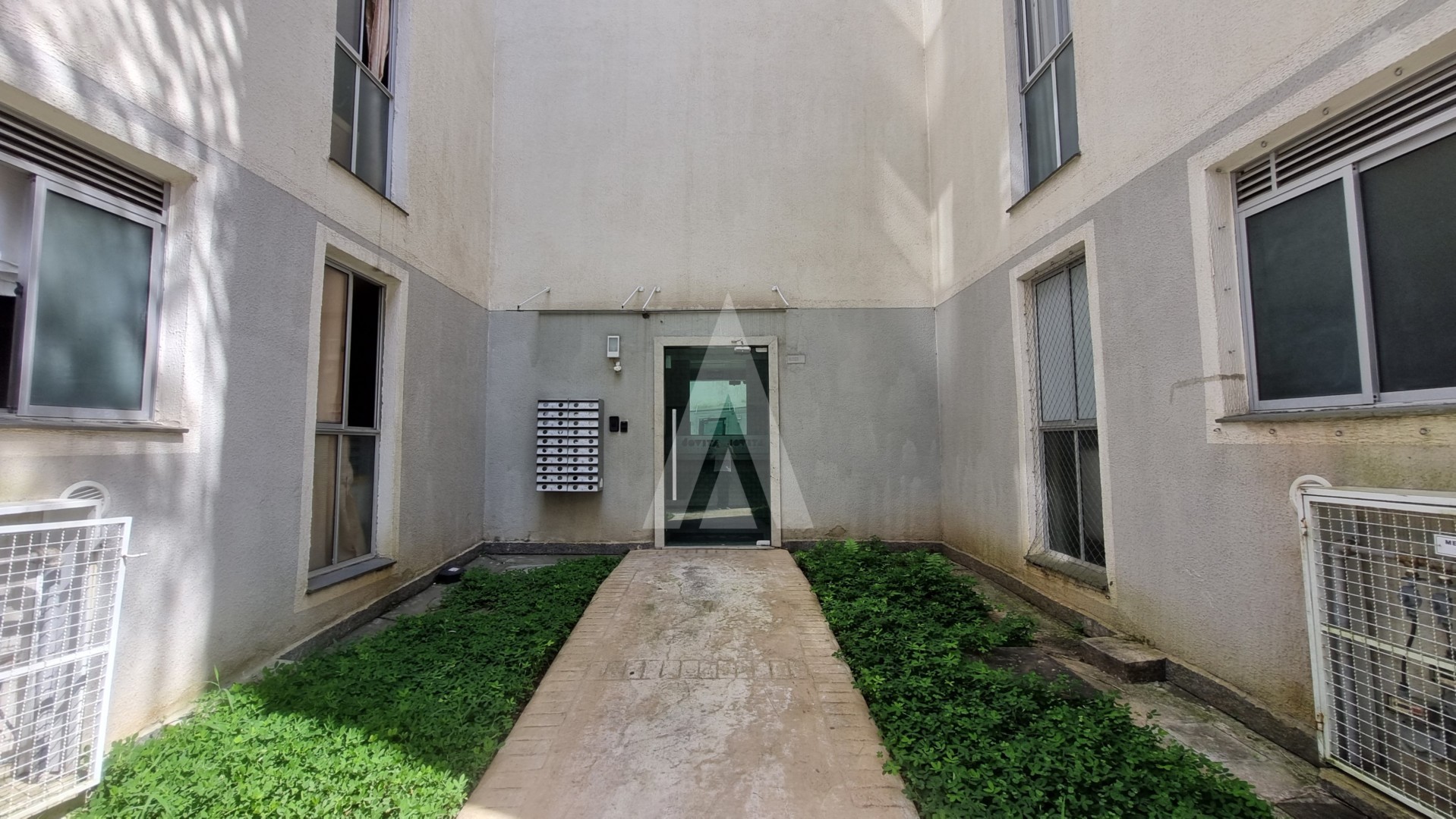 Apartamento mobiliado com 02 quartos no bairro Floresta. — foto 2