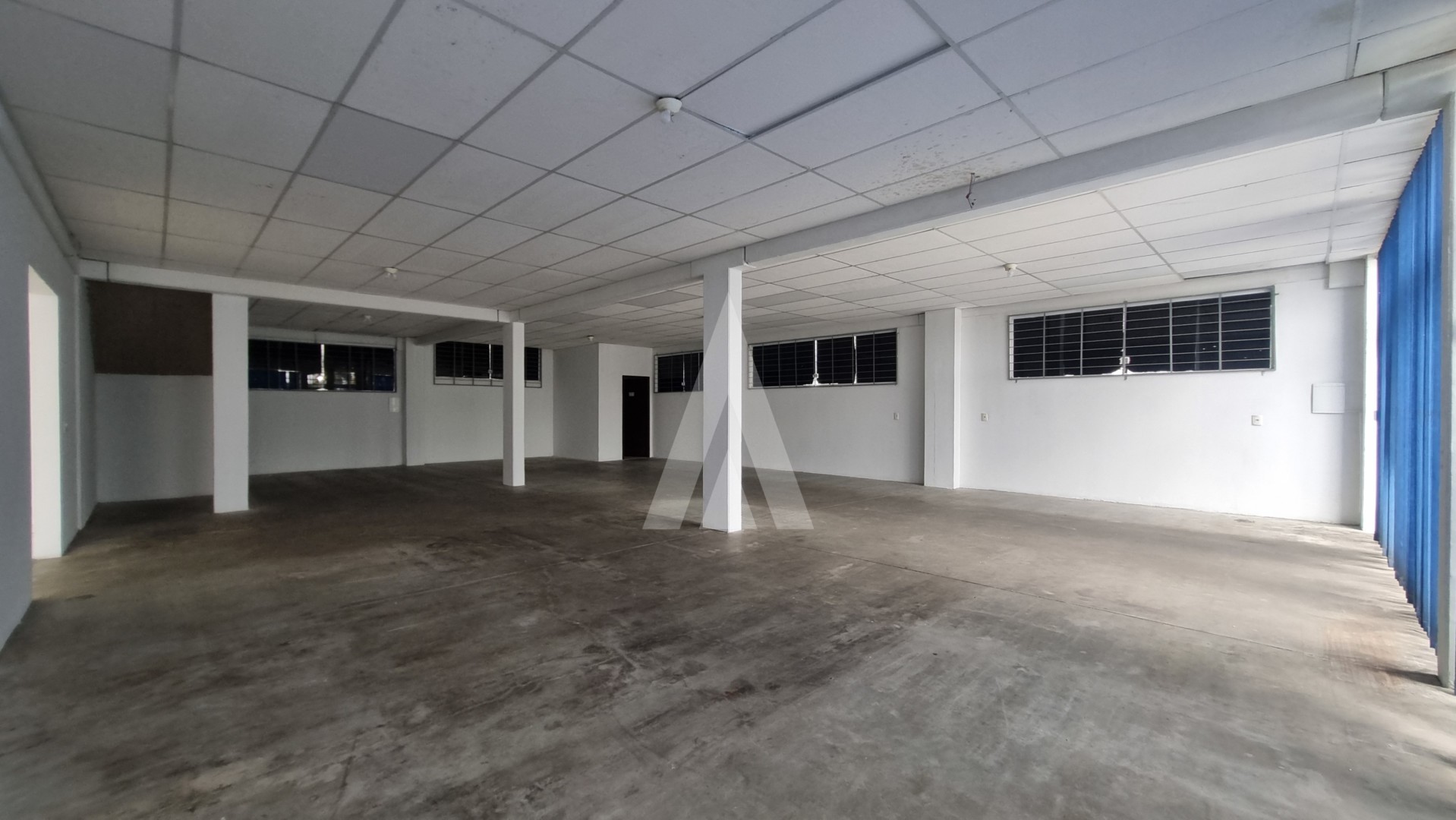 Sala comercial localizada no bairro Vila Nova, com 2 lavabos e estacionamento. — foto 5
