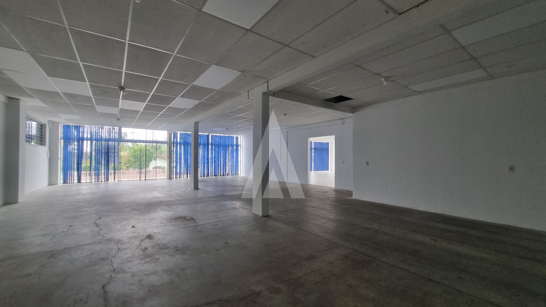 Sala comercial localizada no bairro Vila Nova, com 2 lavabos e estacionamento. — foto 7