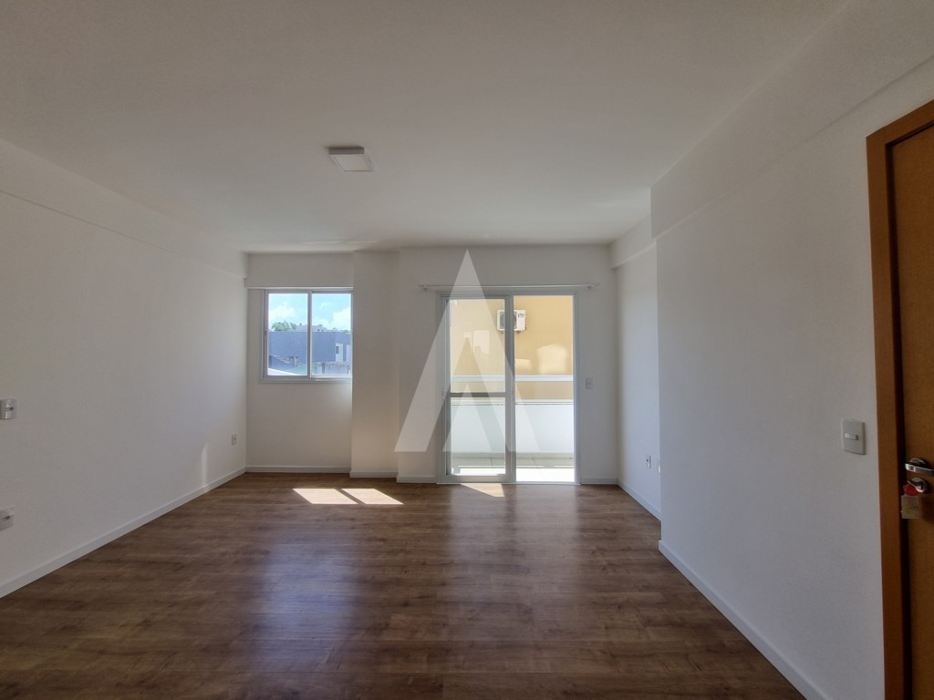 Apartamento 2 dormitórios, sendo 1 suíte, bairro Guanabara. — foto 4