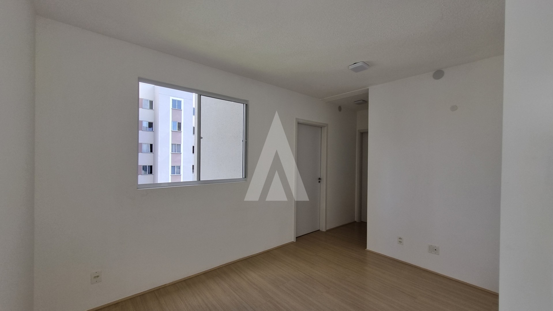 Apartamento no bairro Boehmerwald com 2 quartos, cozinha com armários e 1 vaga de garagem. — foto 3