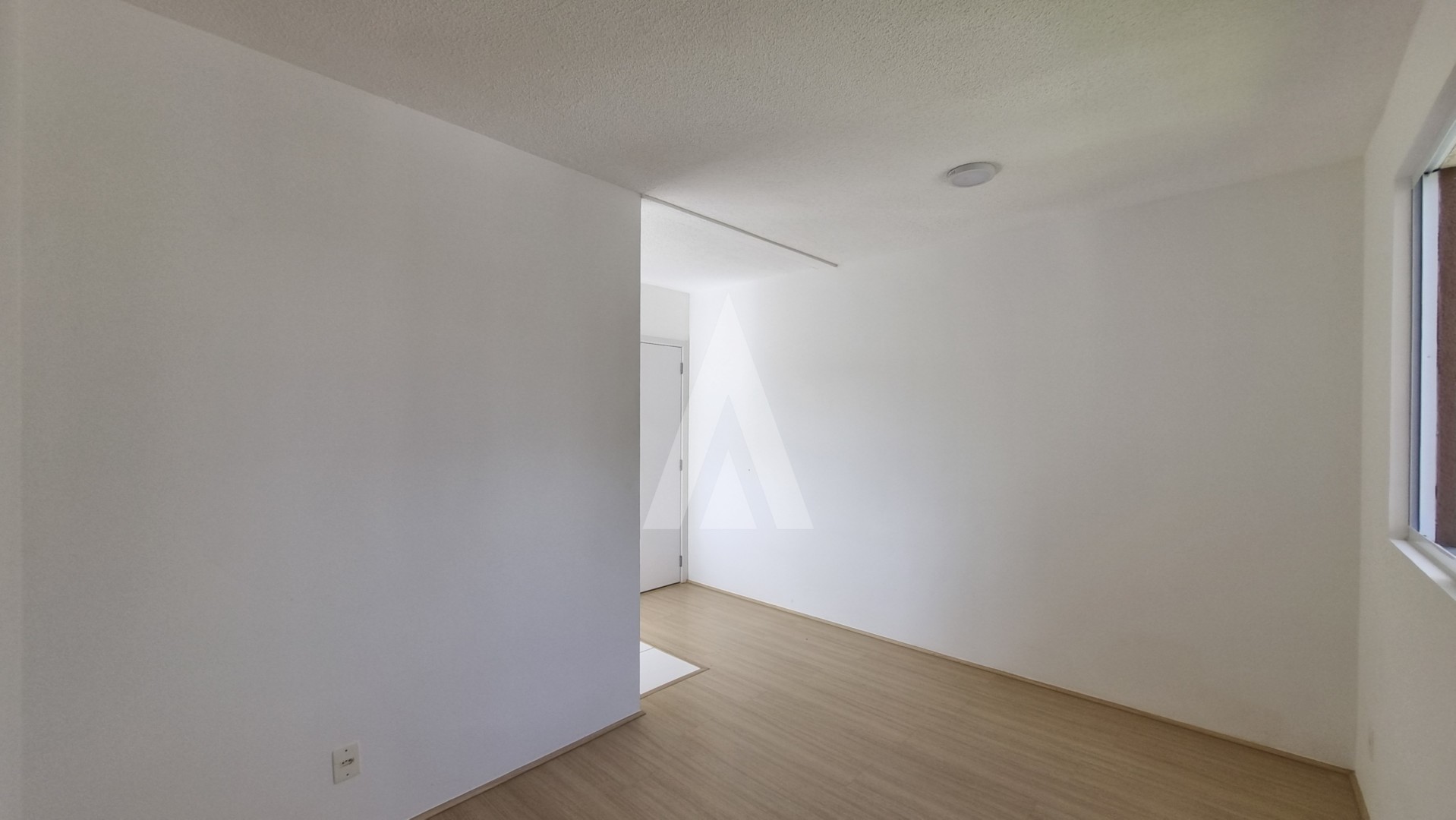 Apartamento no bairro Boehmerwald com 2 quartos, cozinha com armários e 1 vaga de garagem. — foto 5