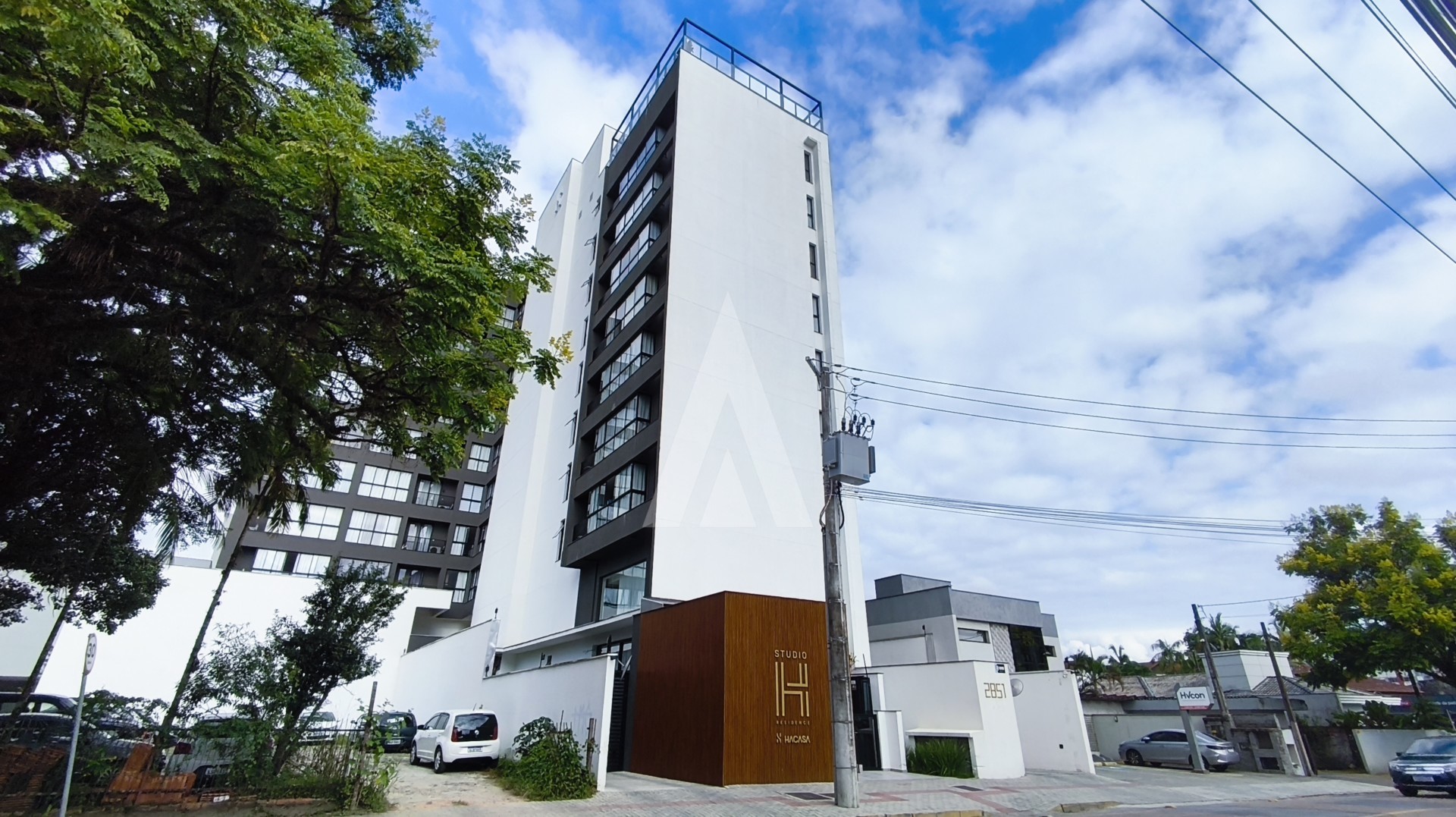 Apartamento com 1 quarto e 1 vaga de garagem no bairro Saguaçu. - foto 1