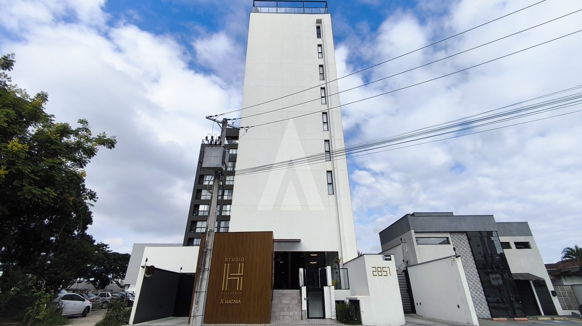 Apartamento com 1 quarto e 1 vaga de garagem no bairro Saguaçu. — foto 2