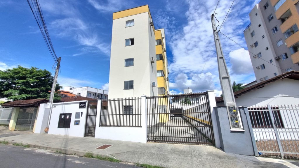 Apartamento com 2 quartos no bairro Costa e Silva - foto 1