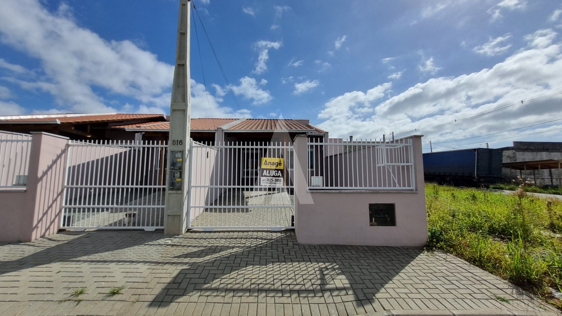 Casa residencial com 2 quartos, no Bairro Itinga. - foto 1