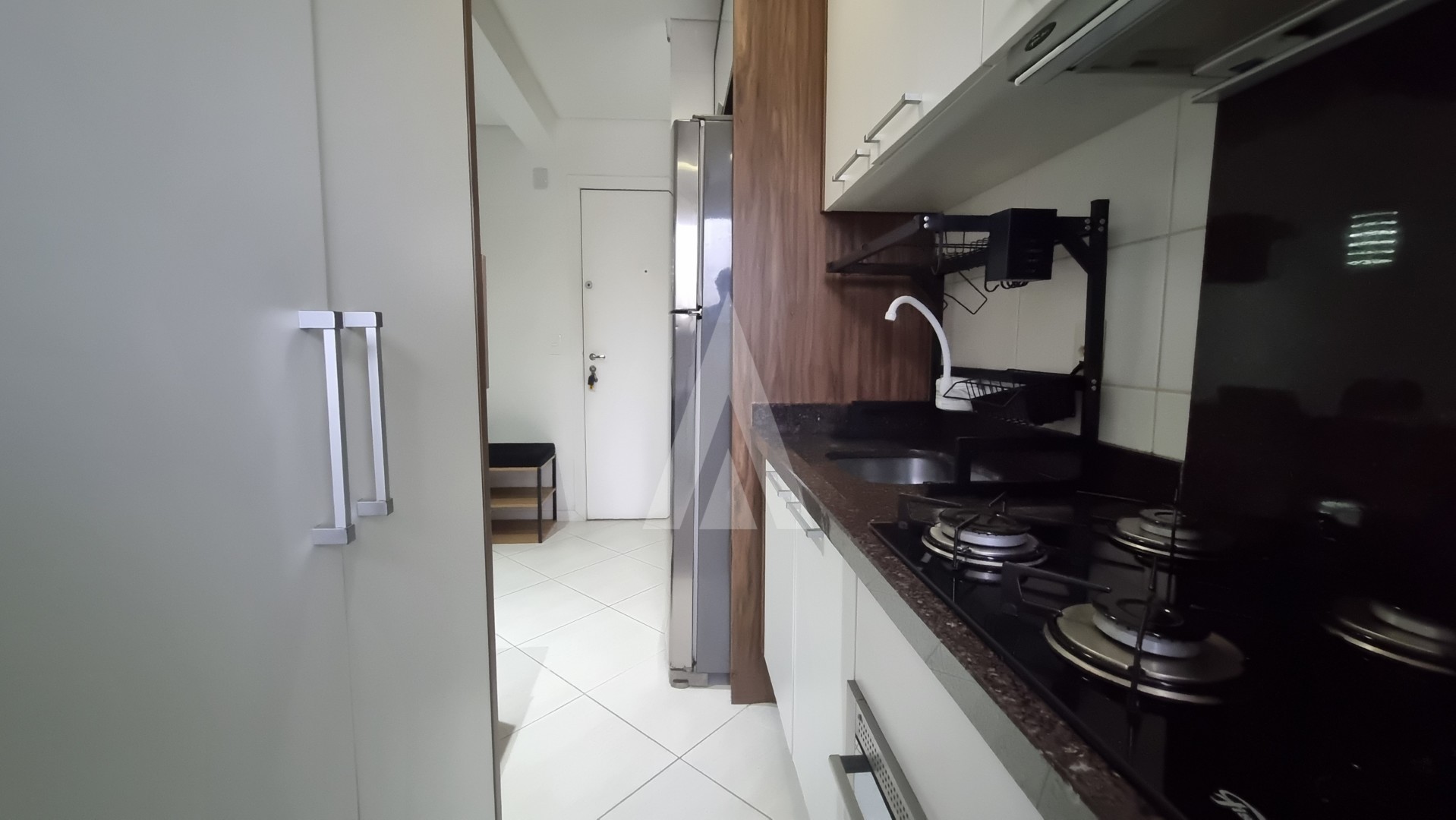 Apartamento com 02 dormitórios mobiliado, no Anita Garibaldi. — foto 5