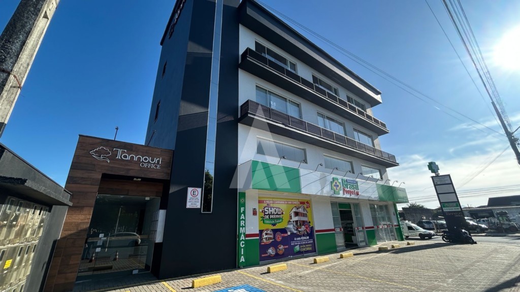 Sala para alugar por R$ 2500.00, 59.00 m2 - IRIRIU - JOINVILLE/SC - foto 1