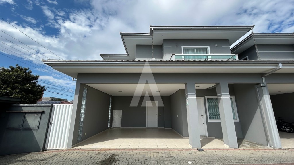 Casa em condomínio fechado, 3 quartos sendo 1 suite, 2 demi-suítes, 2 banheiros, churrasqueira com quintal para pet, no bairro G - foto 1