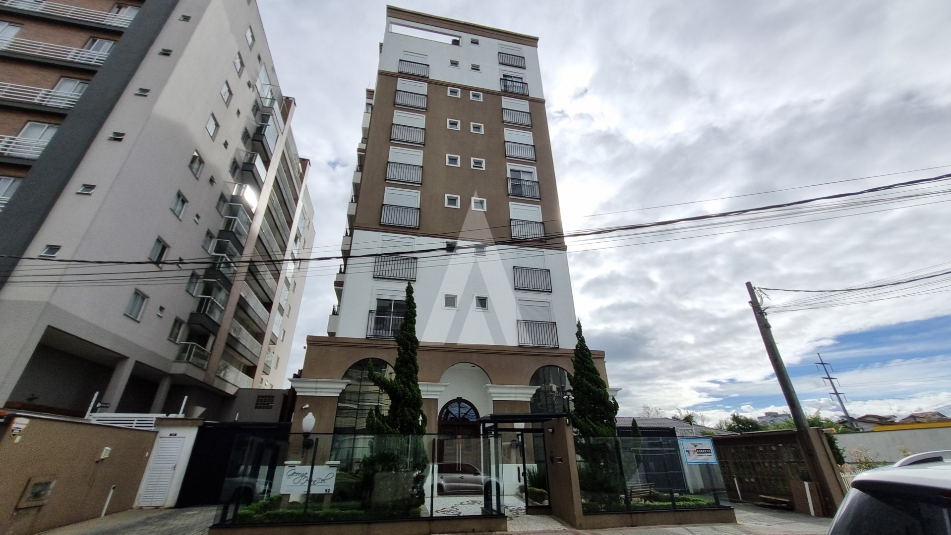 Apartamento mobiliado com 3 quartos, no bairro Costa e Silva - foto 1