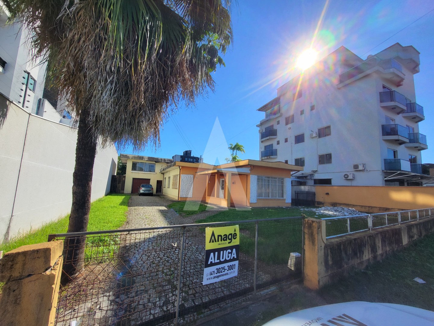 Terreno Comercial com 619m de área, localizado no bairro América em Joinville - SC. — foto 2