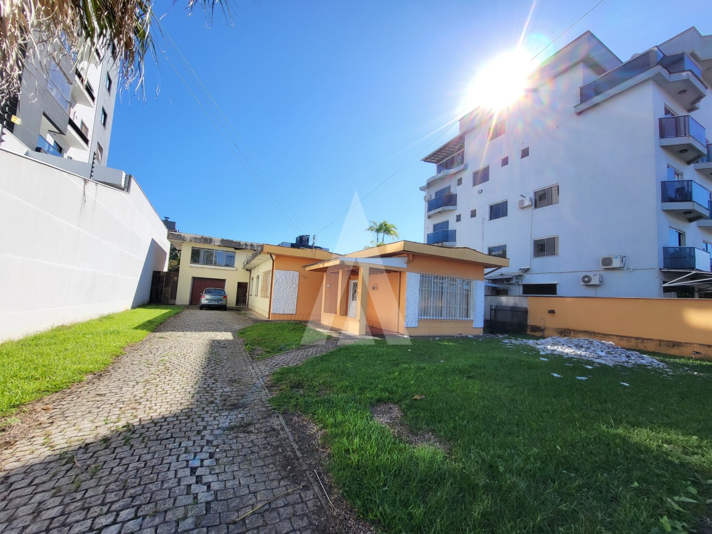 Terreno Comercial com 619m de área, localizado no bairro América em Joinville - SC. — foto 4