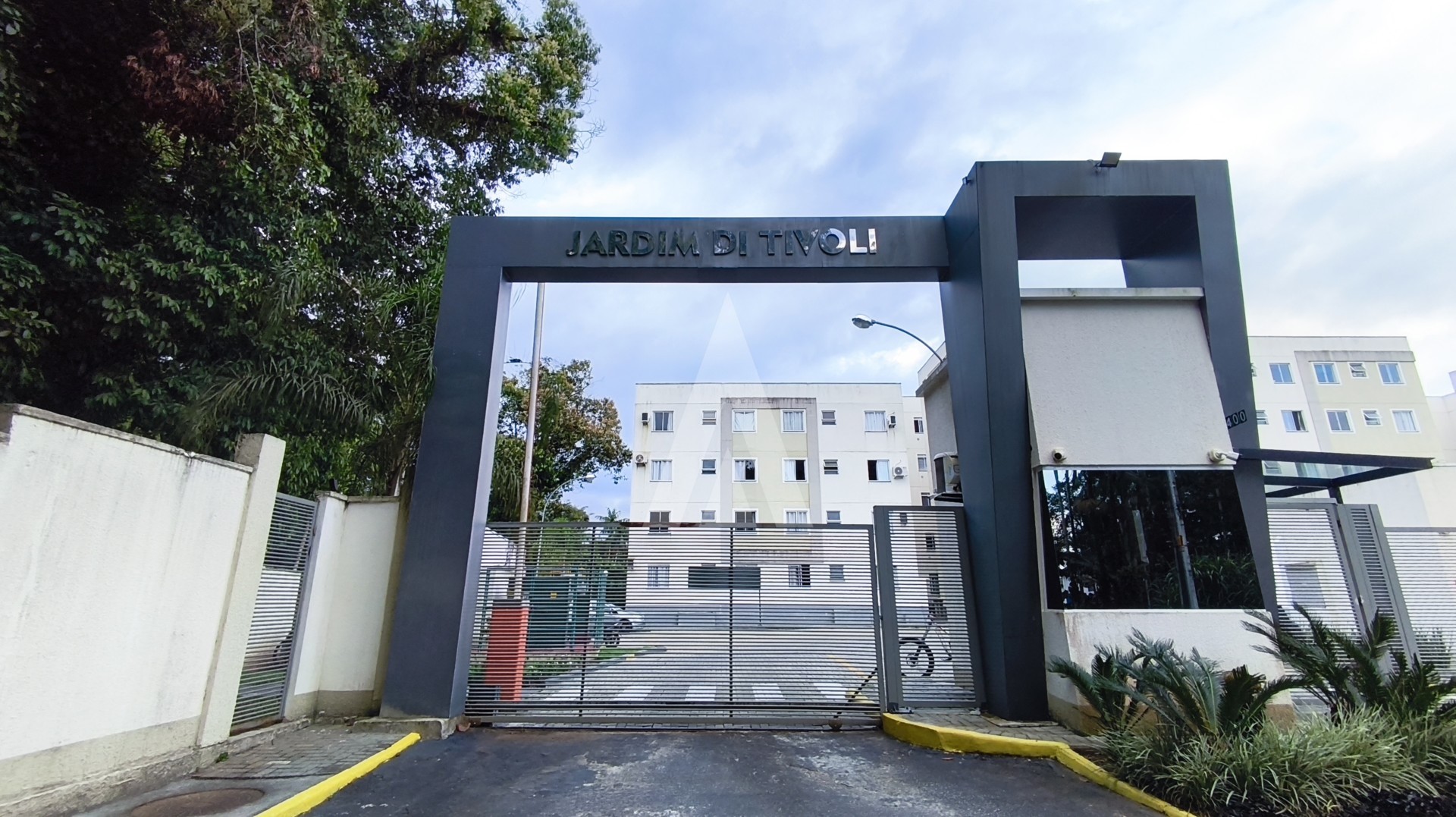 Apartamento semi mobiliado com 2 quartos e piscina no Vila Nova - foto 1