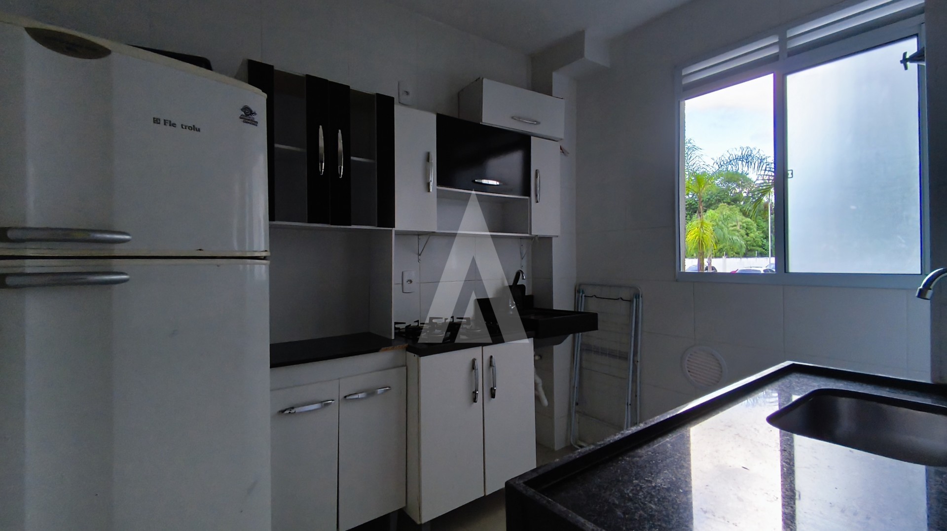 Apartamento semi mobiliado com 2 quartos e piscina no Vila Nova — foto 2