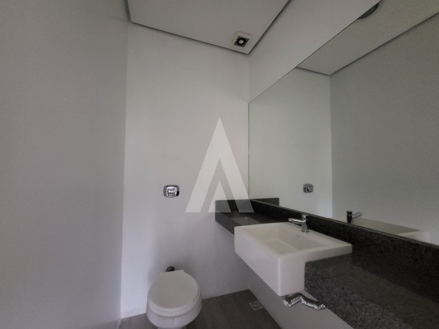 Sala comercial com na Zona Industrial Norte, Joinville, com 449,97m. — foto 6