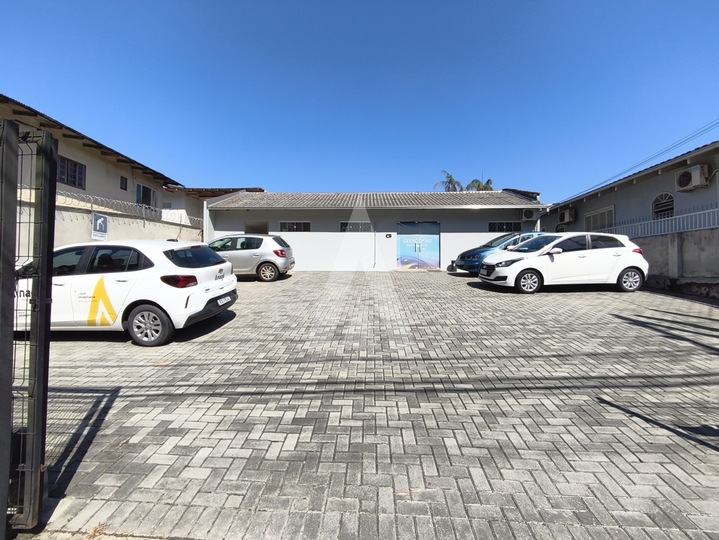 SALA COMERCIAL 51M, BAIRRO IRIRIÚ - foto 1