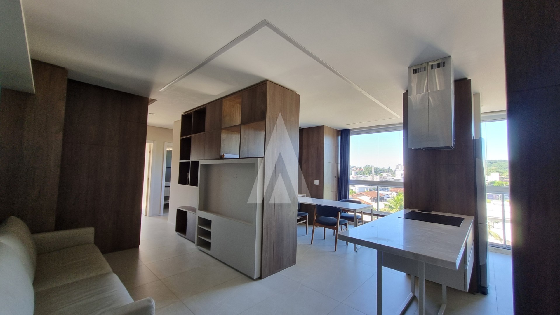 Apartamento com 2 quartos sendo 1 suíte no bairro Glória com 75,92m e vaga de garagem — foto 2
