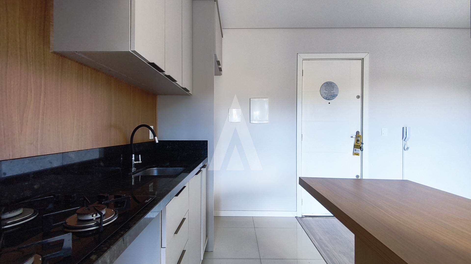 Apartamento com 1 quarto, no bairro Bom Retiro — foto 2