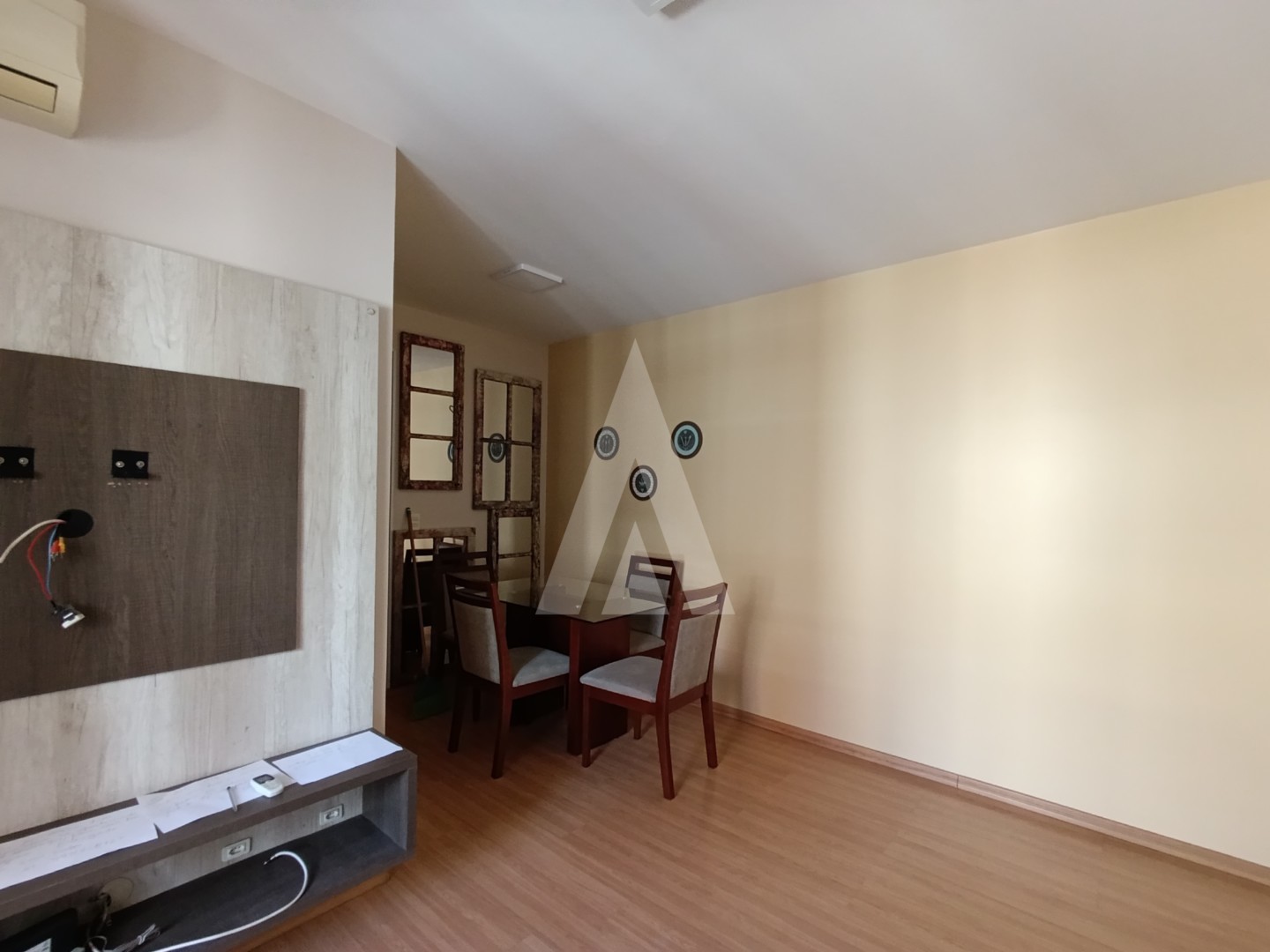 Apartamento mobiliado no bairro Saguaçu, com 2 quartos e 1 vaga de garagem coberta. — foto 6