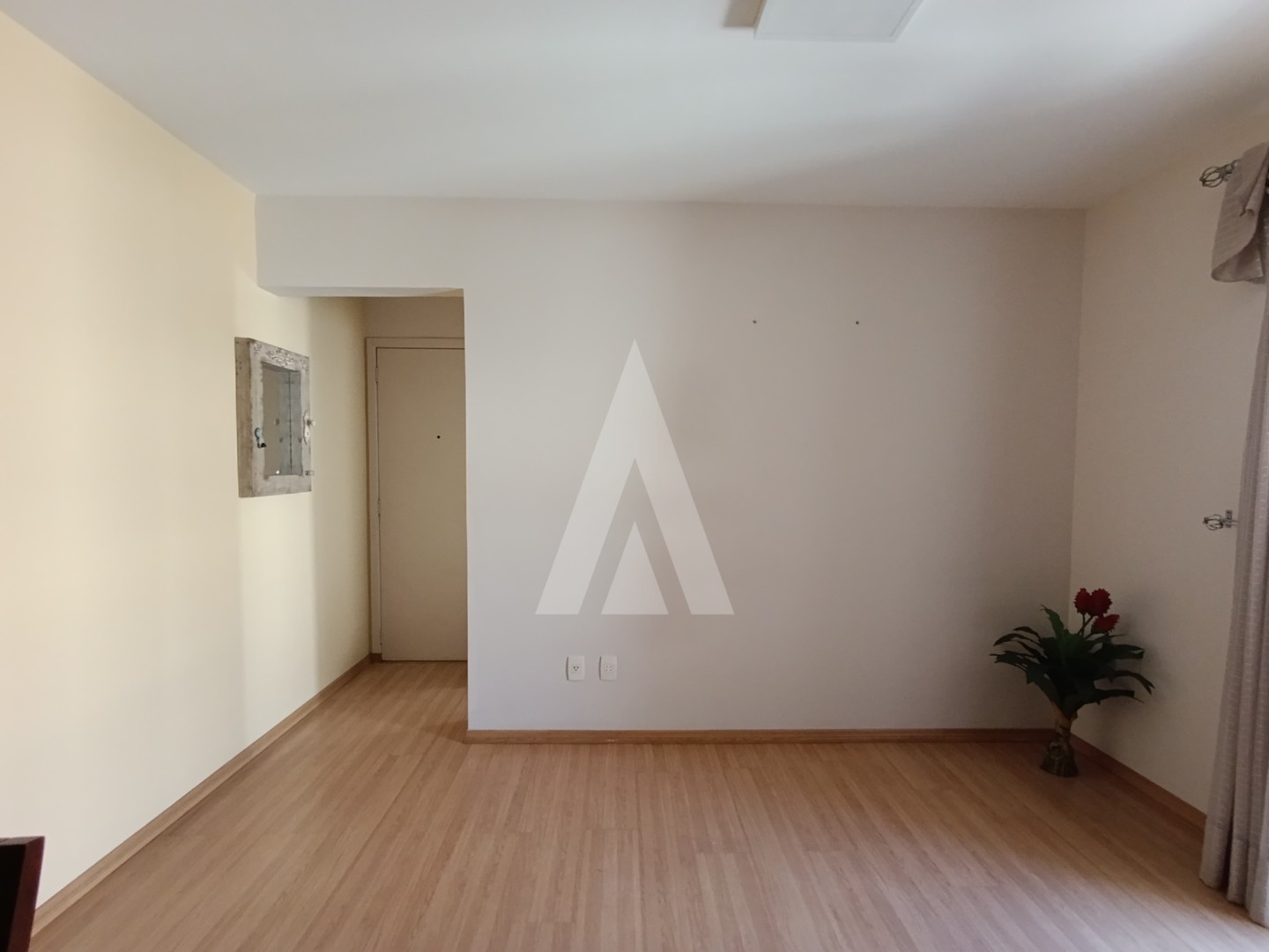 Apartamento mobiliado no bairro Saguaçu, com 2 quartos e 1 vaga de garagem coberta. — foto 7