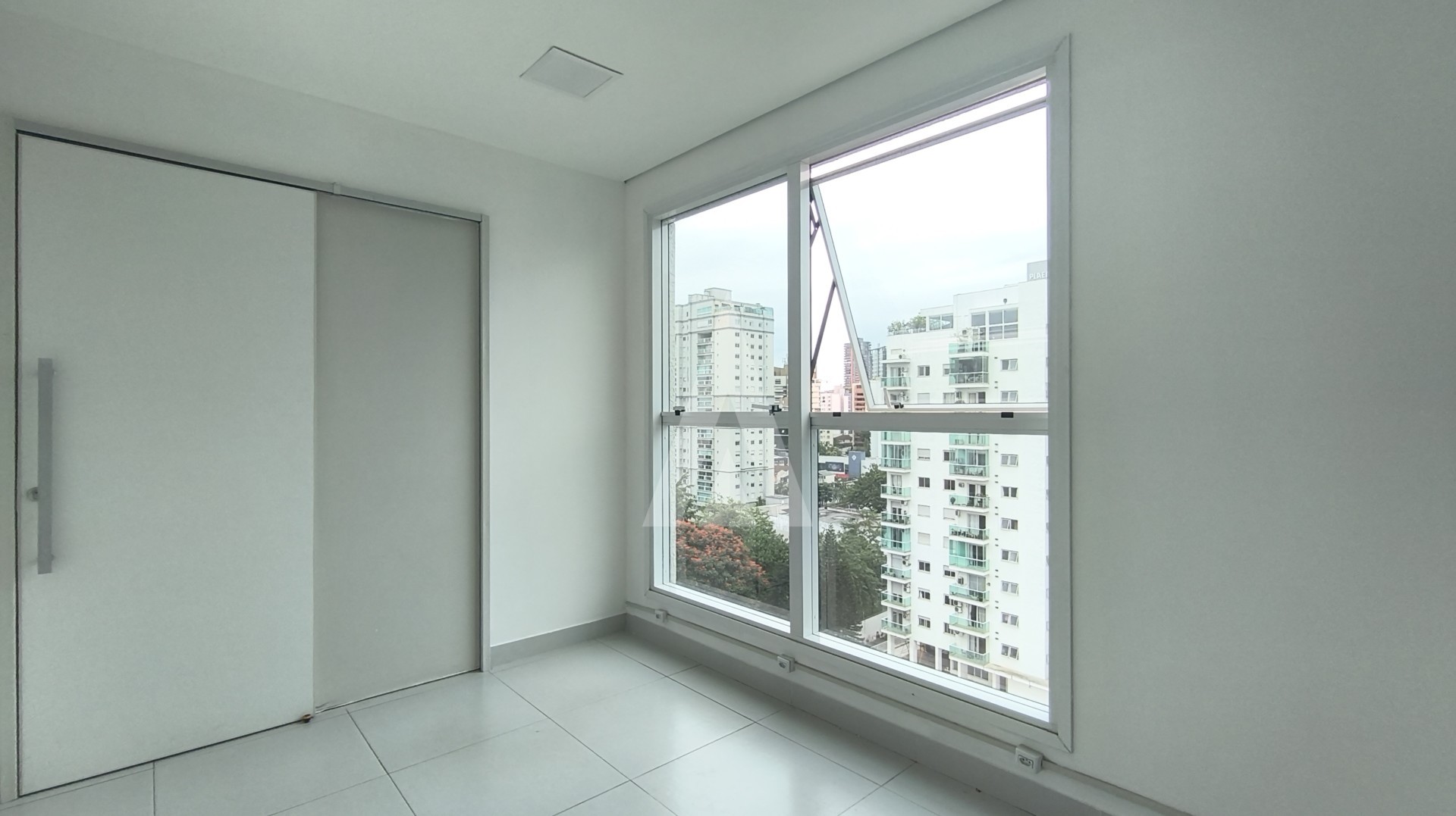Apartamento comerical com 2 salas, no bairro centro. — foto 7