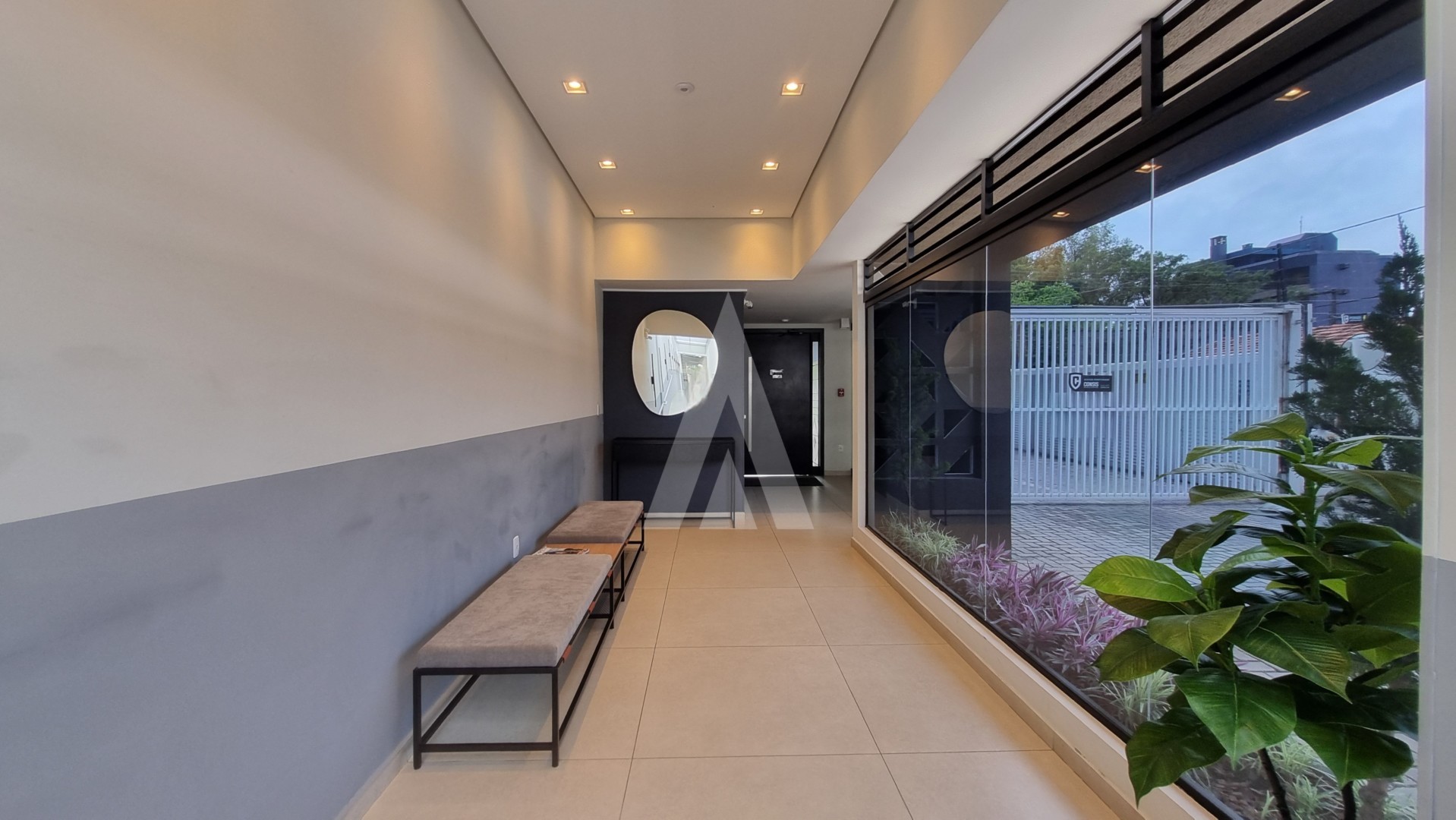 Apartamento mobiliado com 02 quartos no bairro Anita Garibaldi. — foto 2