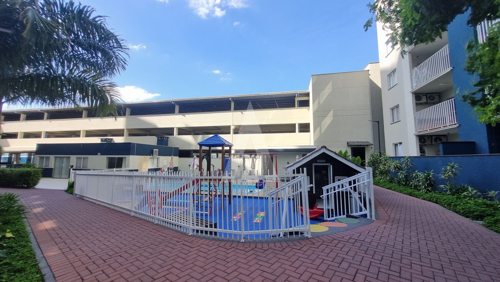 Apartamento no Anita Garibaldi com 2 quartos, cozinha com armários e 1 vaga de garagem. — foto 2