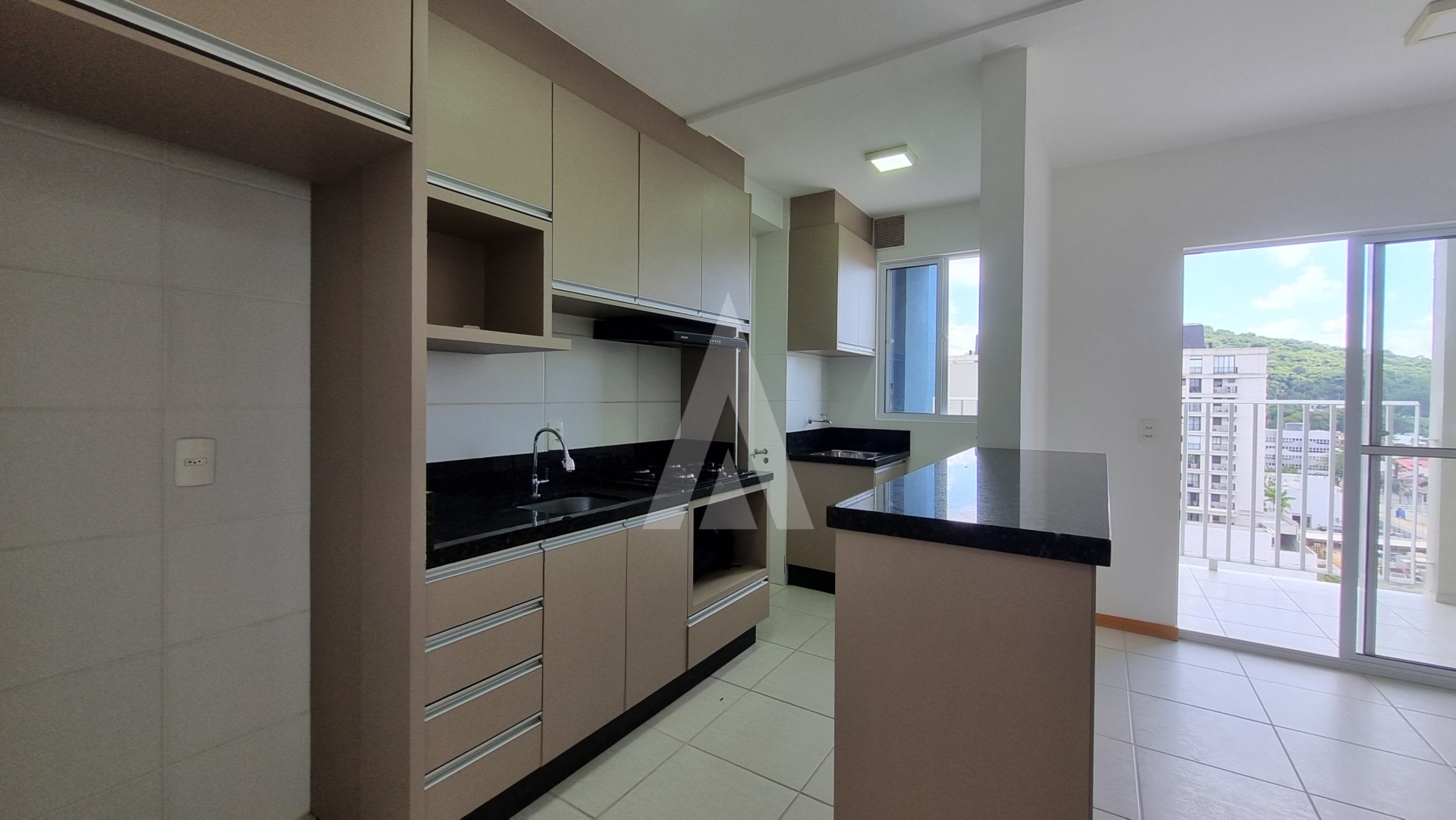 Apartamento no Anita Garibaldi com 2 quartos, cozinha com armários e 1 vaga de garagem. — foto 3