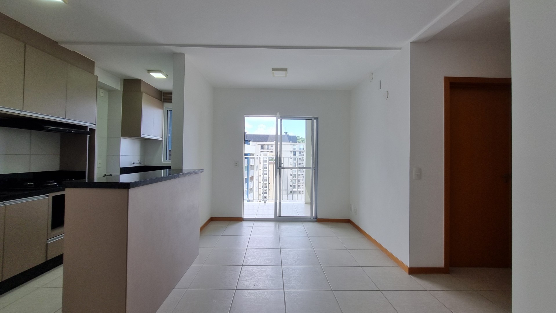 Apartamento no Anita Garibaldi com 2 quartos, cozinha com armários e 1 vaga de garagem. — foto 4