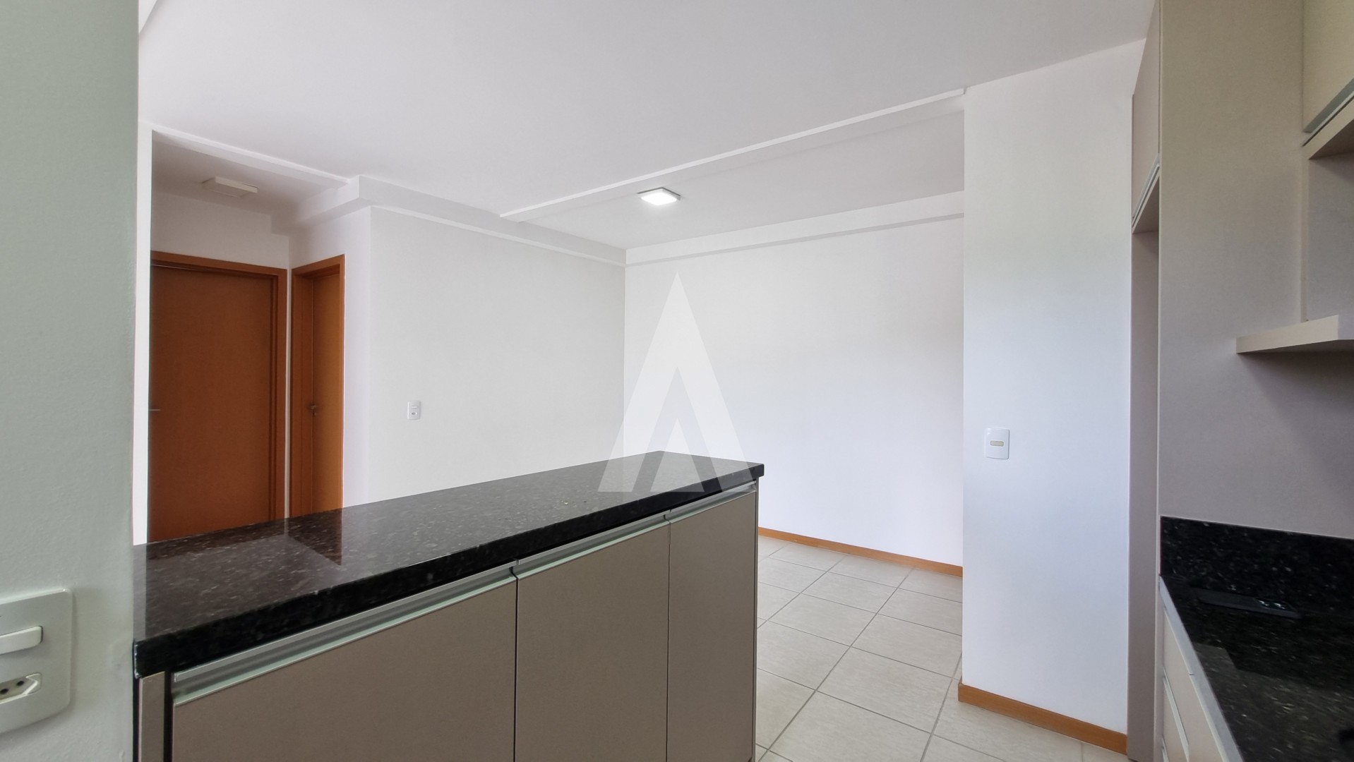 Apartamento no Anita Garibaldi com 2 quartos, cozinha com armários e 1 vaga de garagem. — foto 7