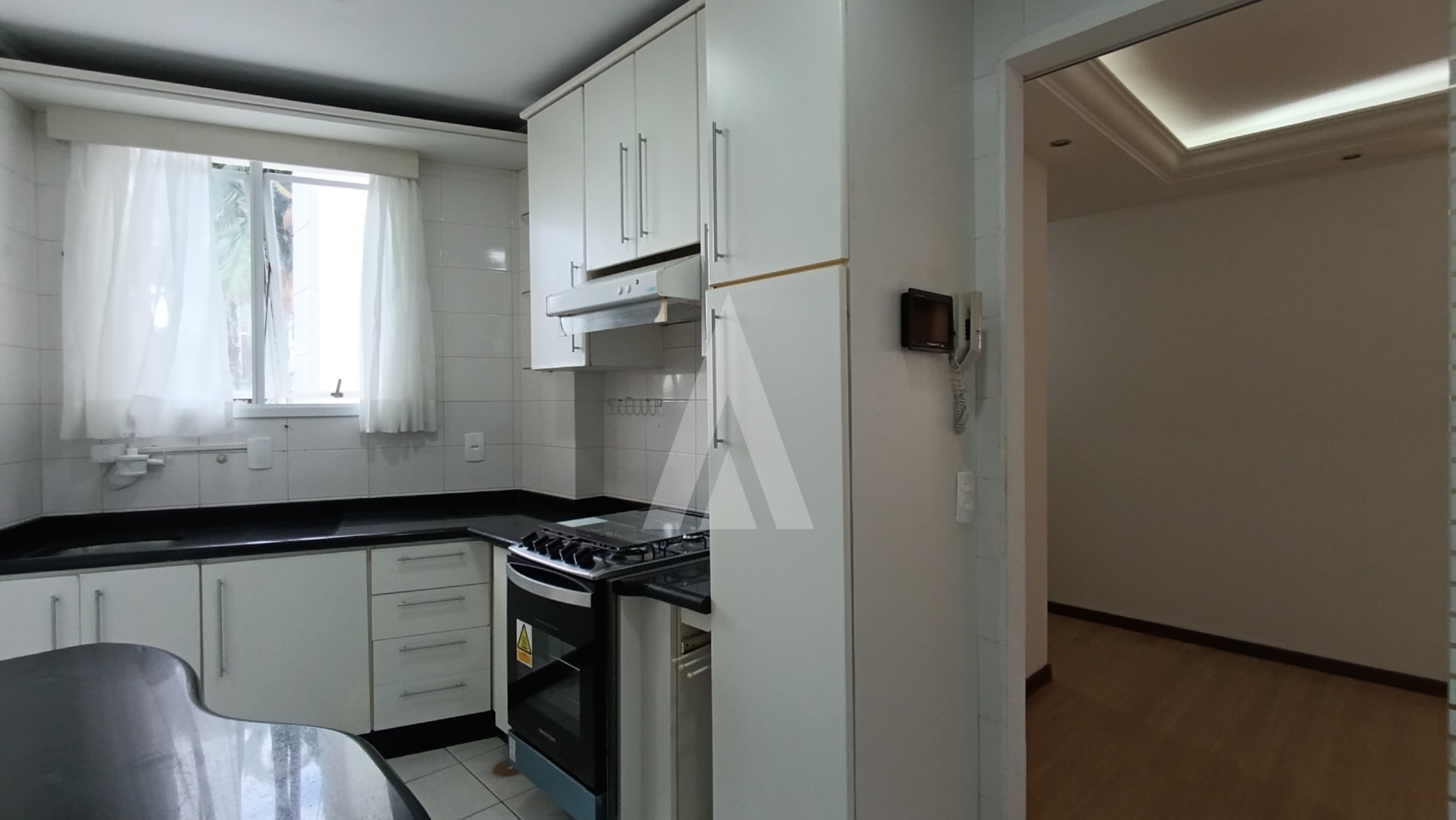 Apartamento com 03 quartos, sendo 01 suíte, edifico com elevador no bairro América. — foto 7