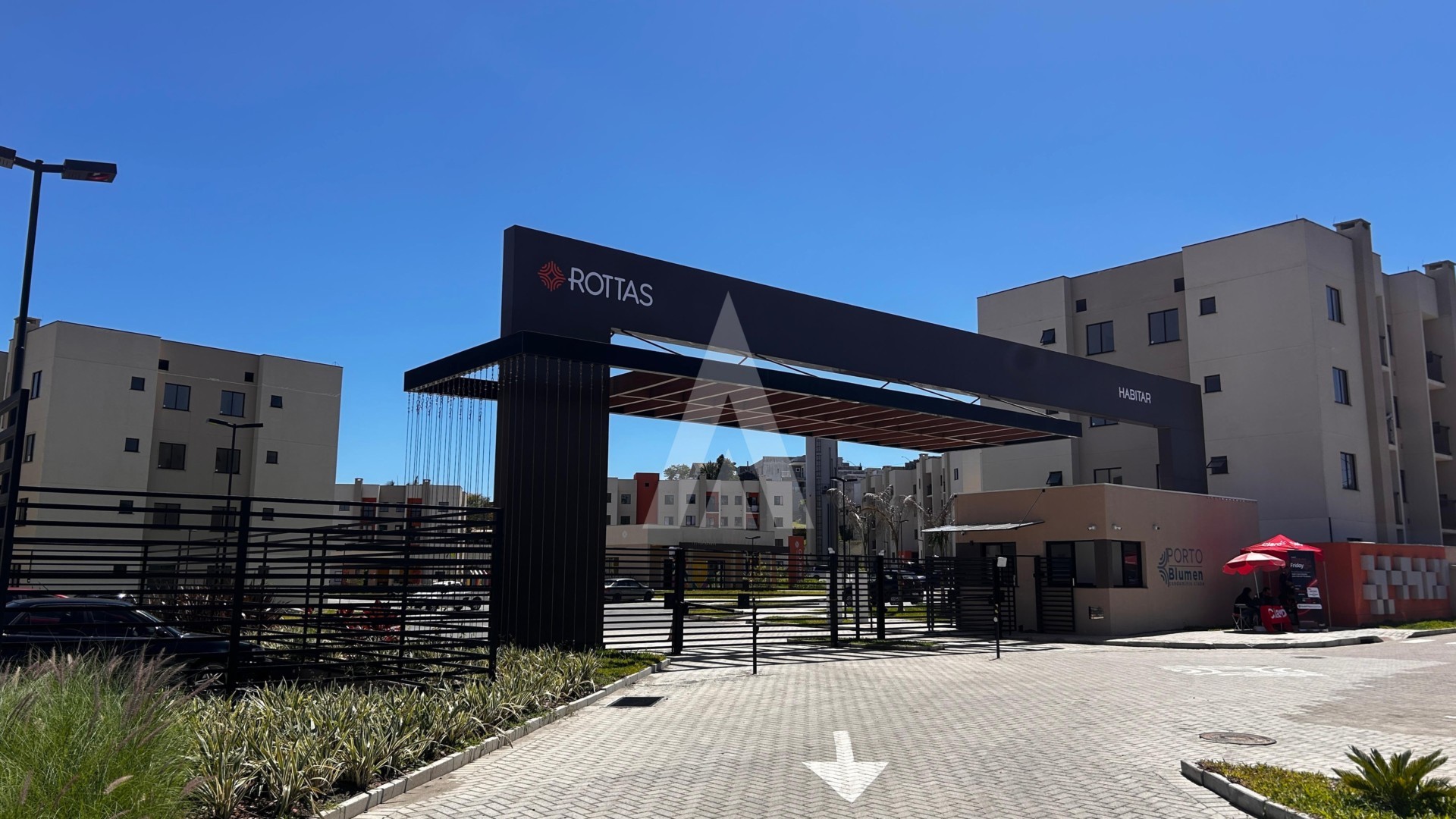 Apartamento com 2 quartos e sacada com churrasqueira no bairro Paranaguamirim. - foto 1