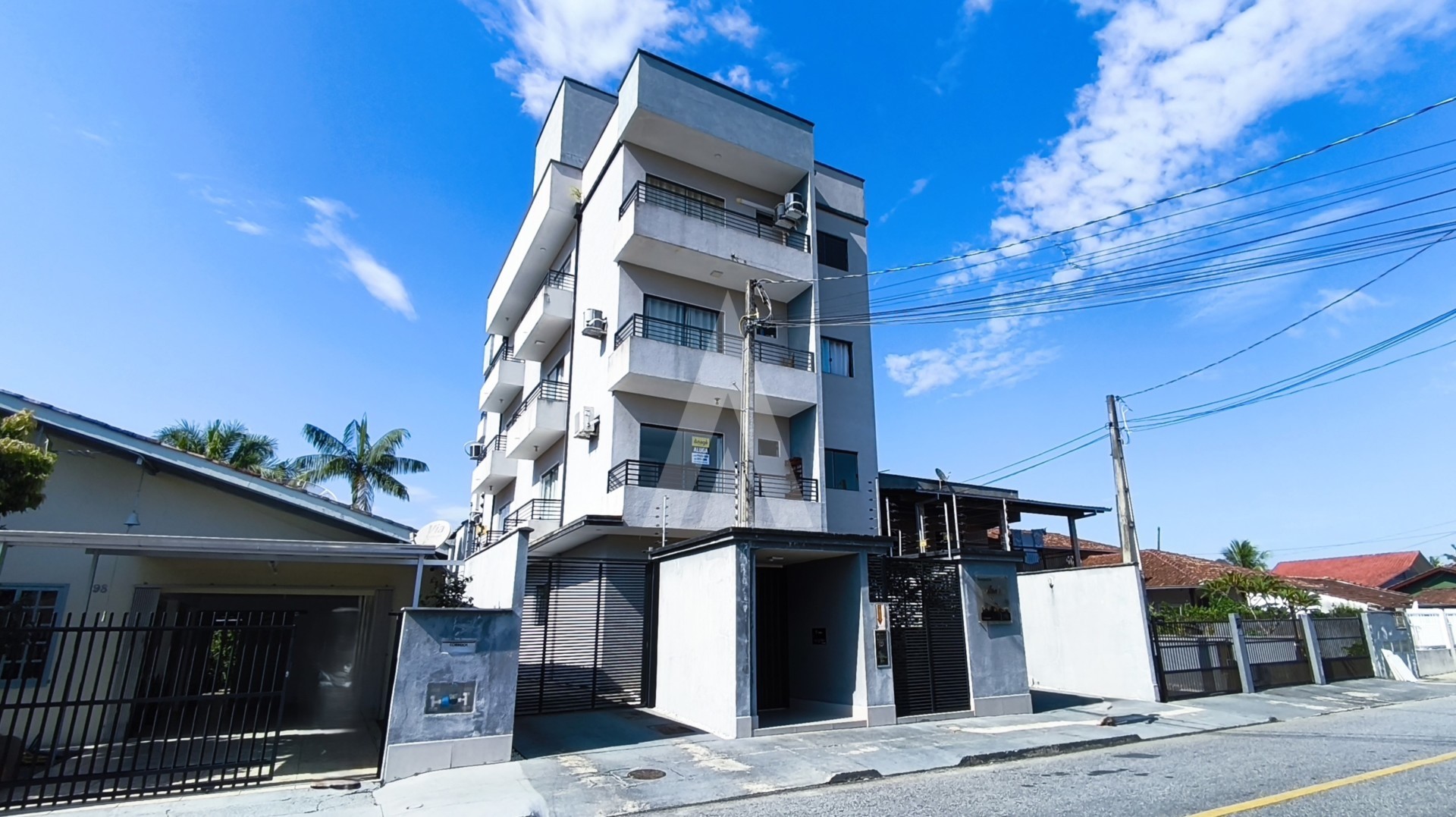 Apartamento no Boa Vista com 2 quartos, cozinha com armários e eletrodomésticos e 1 vaga de garagem coberta. - foto 1