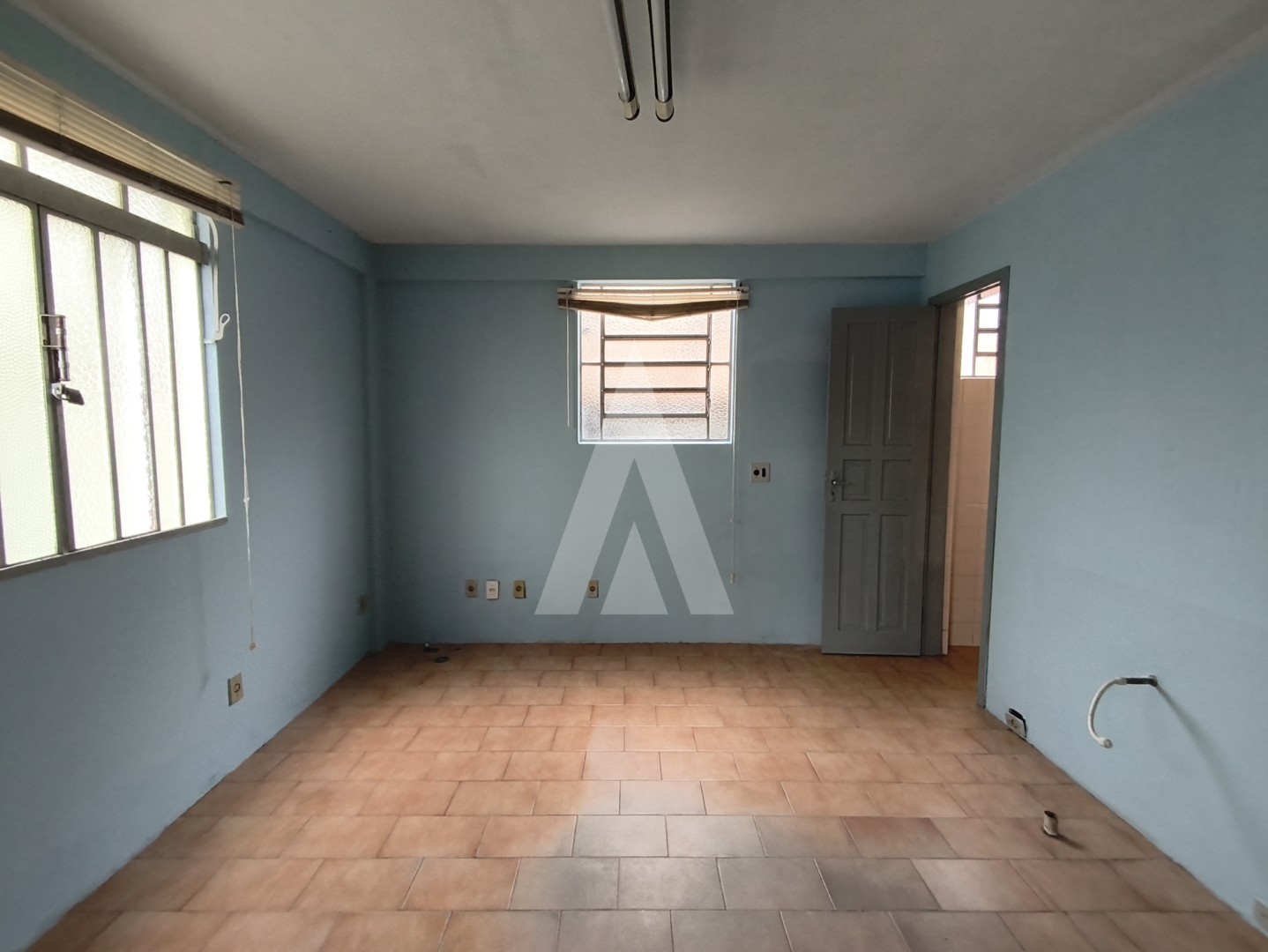 SALA, BAIRRO IRIRIU - foto 1