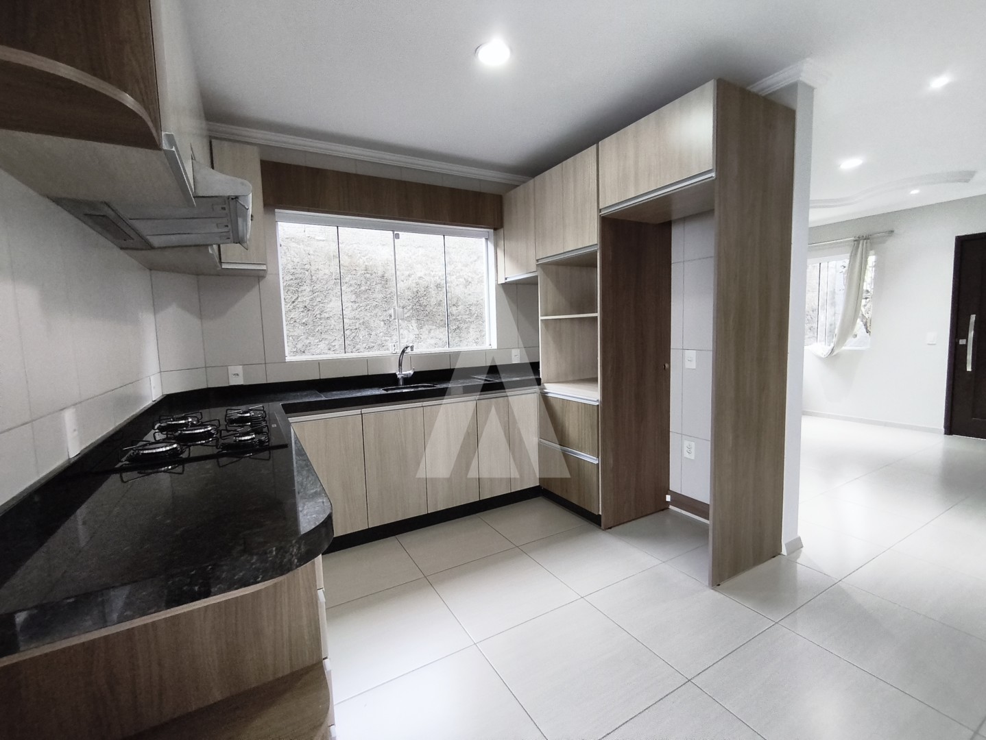 CASA NO COSTA E SILVA COM 04 QUARTOS SENDO 02 SUÍTES — foto 7