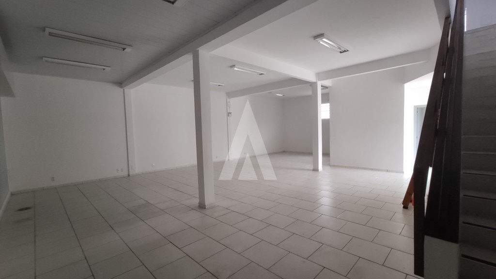Loja comercial na região central com 217m e 5 vagas rotativas - foto 1