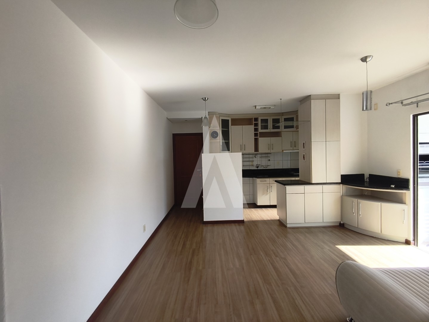 APARTAMENTO 02 DORMITÓRIOS, SEMIMOBILIADO, BUCAREIN — foto 5