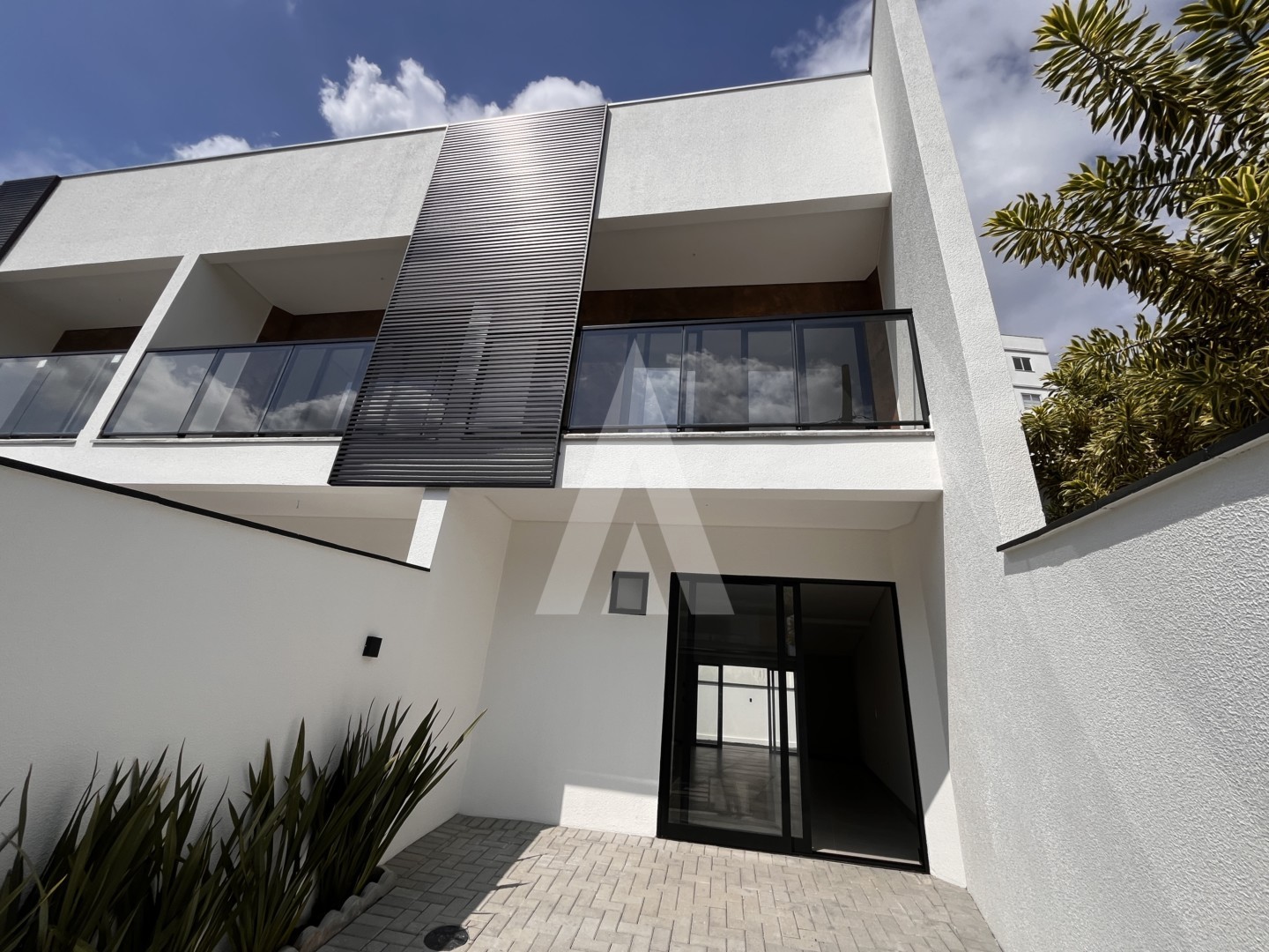 Casa residencial com 3 quartos no bairro Saguaçu, Joinville, com 129 m. - foto 1