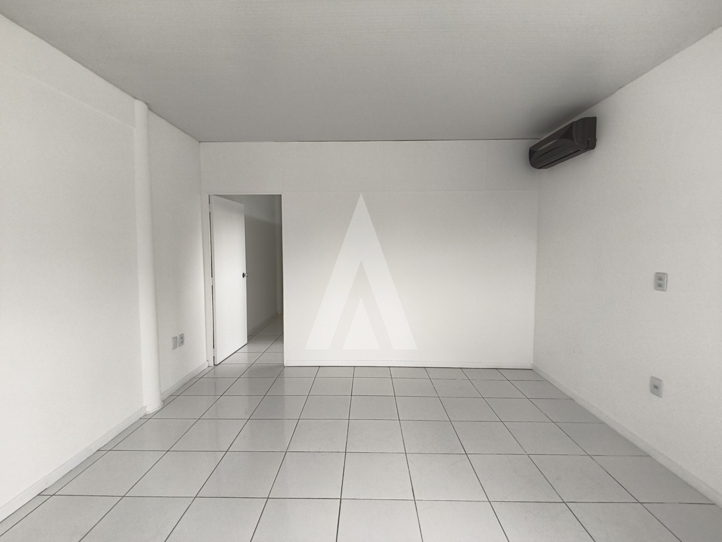 LOJA 90M , IRIRIU - foto 1