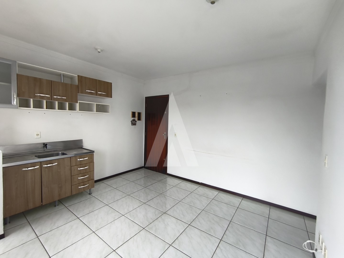 APARTAMENTO NO JARDIM IRIRIU COM 02 QUARTOS, SALA COM AR CONDICIONADO — foto 4